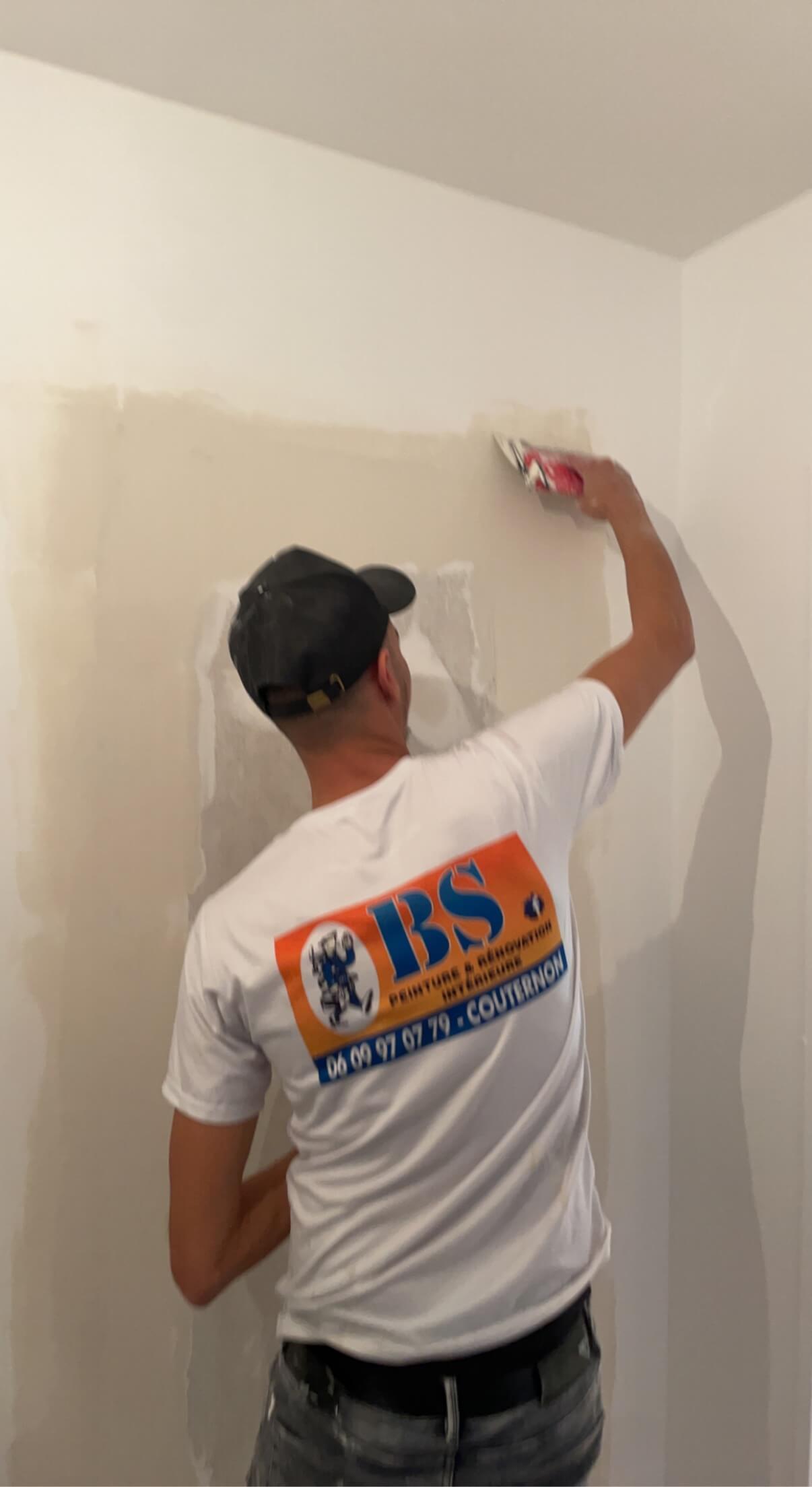 Spécialisé dans la rénovation intérieure. N'hésitez pas à nous contacter pour tous travaux. Nous restons à votre disposition.