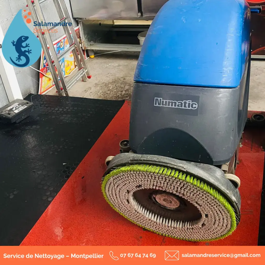💪 Remise en état en profondeur à Montpellier.Quand un sol est très encrassé, un simple nettoyage ne suffit pas. Nous intervenons avec du matériel professionnel pour décaper, nettoyer et redonner un aspect net et propre à vos surfaces.✔️ Remise en état ✔️ Nettoyage mécanisé ✔️ Intervention soignée ✔️ Devis rapideBesoin d’un nettoyage efficace ?Remplissez notre formulaire : https://get.formulaire.info/form?p=6mRDr2zYOu contactez-nous directement : 📞 07 67 64 74 69 📧 salamandreservices@gmail.com#NettoyageProfessionnel #RemiseEnEtat #Montpellier #ServiceDeNettoyage #EntrepriseDePropreté #NettoyageIndustriel #SalamandreServices #SolPropre