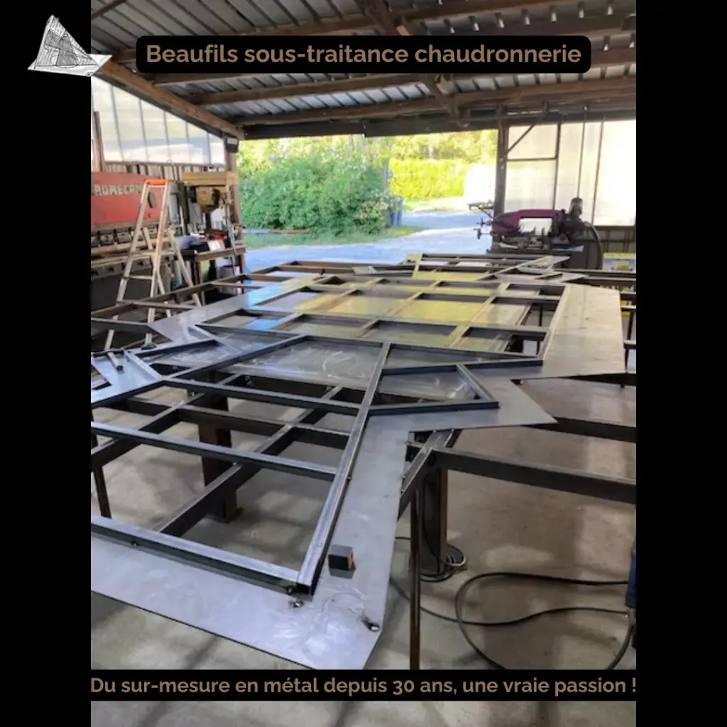 Nouveau projet en cours de fabrication.Fabrication sur mesure.N’hésitez pas à nous contacter pour échanger sur votre besoin📱 06 85 28 14 97📧 yb.bstc@outlook.fr🏚 Artisan basé en Eure-et-Loir#chaudronnerie #surmesure #fabrication #metallerie #savoirfaire