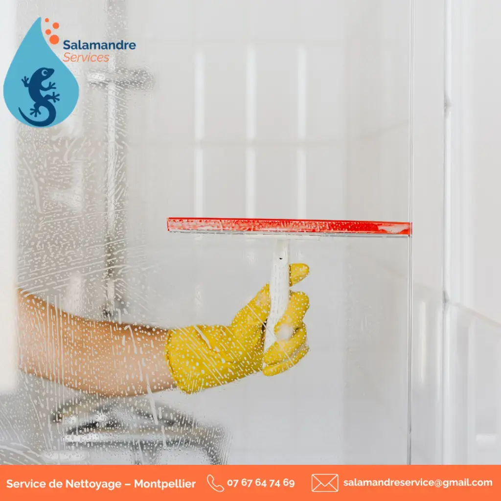 ✨ Une salle d’eau propre et soignée fait toute la différence ✨Salamandre Services intervient sur Montpellier pour l’entretien et la remise au propre de vos logements et espaces de vie.📍 MontpellierBesoin d’un devis ? 👉 Remplissez notre formulaire : https://get.formulaire.info/form?p=6mRDr2zYOu contactez-nous directement :📞 07 67 64 74 69📧 salamandreservices@gmail.com#SalamandreServices #Nettoyage #Montpellier #SalleDeBain #EntretienLogement #Proprete #RemiseAuPropre #ServiceDeNettoyage