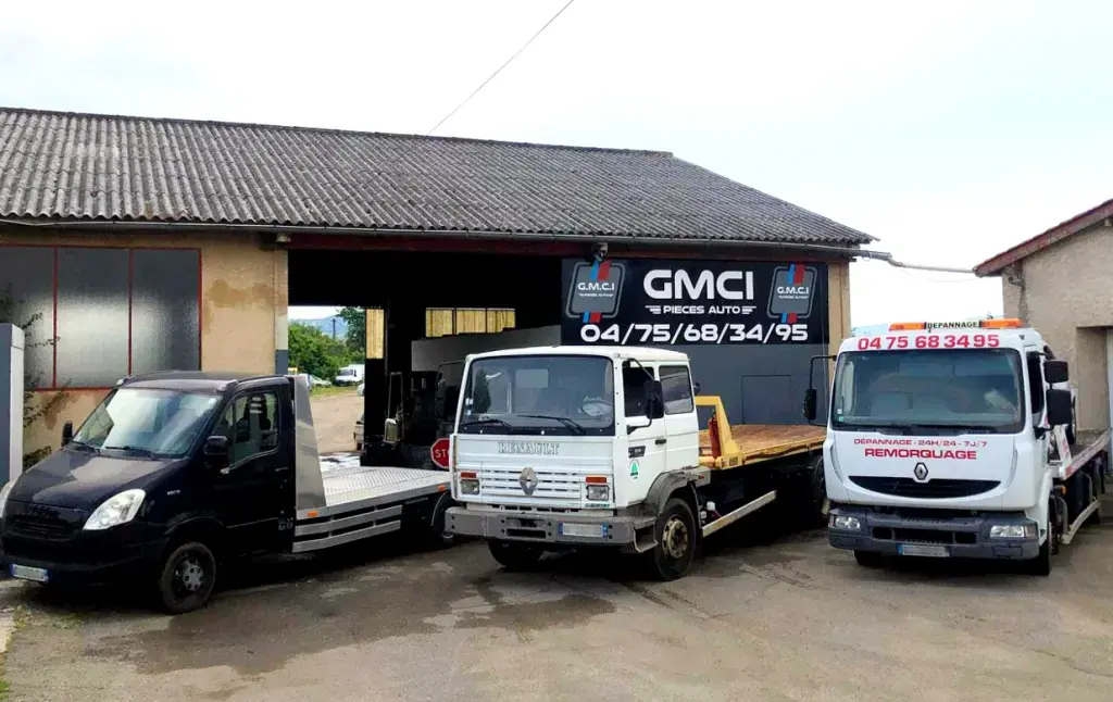 Panne, accident, véhicule immobilisé, mise en destruction, ou remorquage d'un point A à un point B ?
Garage GMCI intervient rapidement pour le dépannage et le remorquage de tous types de véhicules, toutes distances.

-Intervention ultra rapide
- Tarifs compétitifs
- Dépannage + diagnostic à prix avantageux
-  Remorquage courte et longue distance
-  Devis gratuit

Contactez nous dès maintenant pour une prise en charge rapide de votre véhicule.