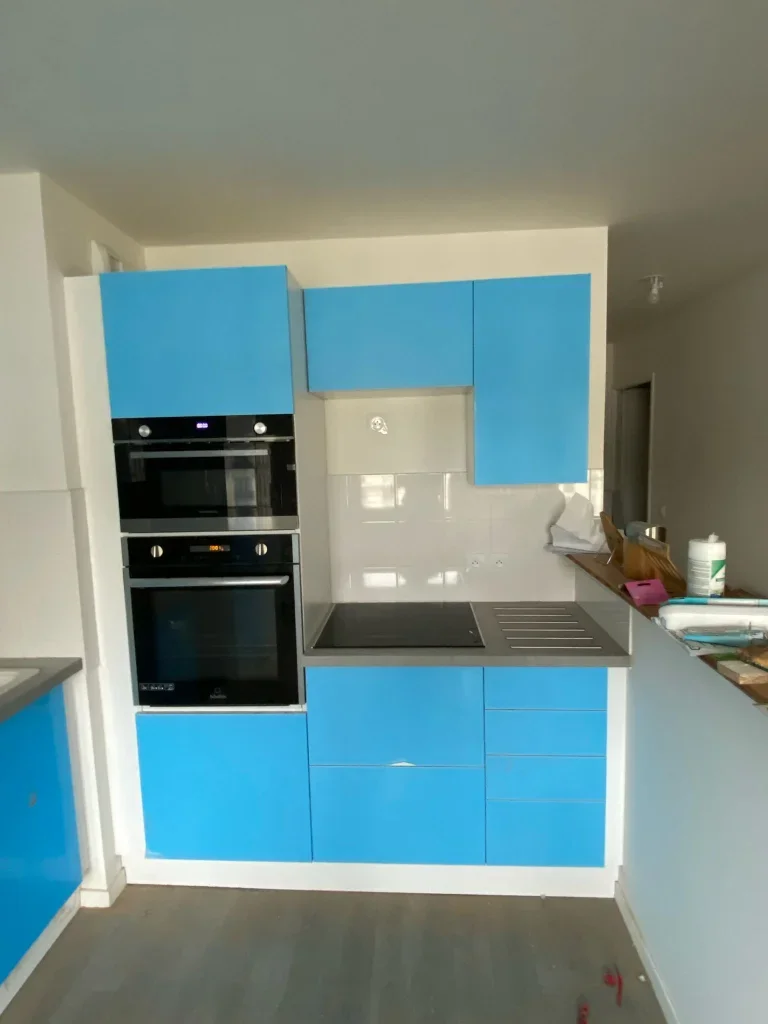 Menuisier poseur expérimenté, je réalise tous vos travaux de menuiserie intérieure et extérieure :

Pose de portes et fenêtres

Installation de cuisines

Pose de placards et dressings

Parquet et revêtements bois

Aménagement intérieur sur mesure

Travaux de rénovation

Travail soigné, sérieux et respect des délais.

Devis gratuit. Intervention rapide.

📞 Contact : [0753109145]📧 Email : [bbtmenuiserie@gmail.com]

N'hésitez pas à me contacter pour discuter de votre projet.