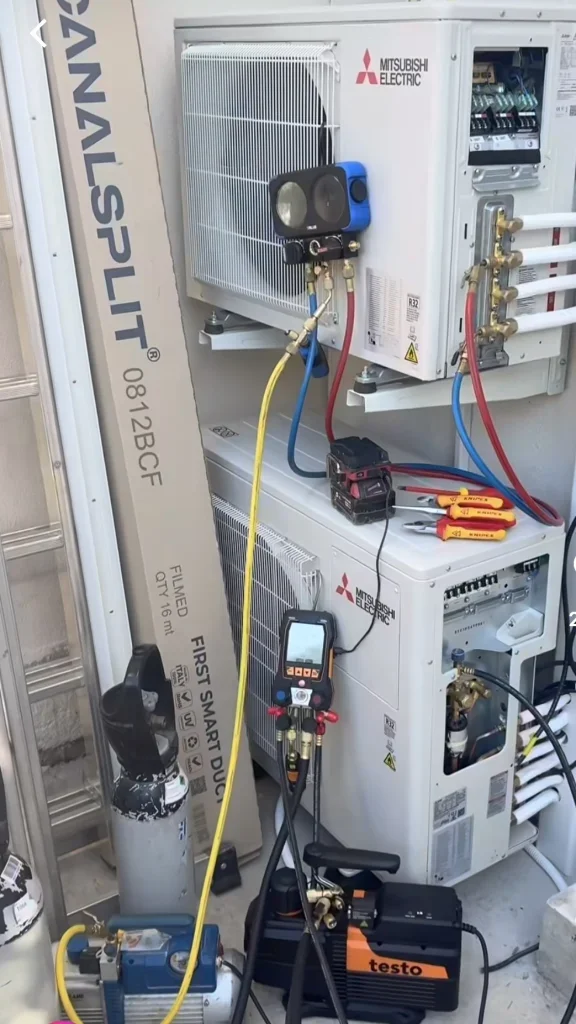 Titulaire de deux diplômes de niveau Bac en montage-installation thermique et dépannage climatisation, je propose mes services aux particuliers et professionnels.

J'interviens pour l'installation, l'entretien, la maintenance et le dépannage des systèmes de chauffage, climatisation, pompes à chaleur et ballons d'eau chaude sanitaire. Sérieux, autonome et rigoureux, je réalise un travail soigné dans le respect des normes et des délais.

Disponible pour des missions de sous-traitance, renfort d'équipe, SAV, maintenance préventive et corrective, mise en service et dépannage.

Secteur : Lille et métropole lilloise.

N'hésitez pas à me contacter pour échanger sur vos besoins et vos projets.
