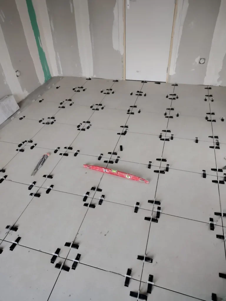 Vous cherchez un maçon sérieux pour vos travaux ?
Je mets mon expérience à votre service pour des réalisations solides et durables.

🧱 MES PRESTATIONS :

✔ Construction (maison, extension, garage)
✔ Dalle béton / fondations
✔ Murets / clôtures
✔ Création de terrasse
✔ Ouverture de mur porteur
✔ Rénovation intérieure / extérieure
✔ Réparation de fissures
✔ Pose de tuiles / petite toiture
✔ Ragréage (garage, terrasse…)

✅ POURQUOI ME CHOISIR ?

🔹 Travail propre, précis et soigné
🔹 Respect des délais annoncés
🔹 Chantier toujours propre après intervention
🔹 Conseils adaptés à votre projet et votre budget
🔹 Disponible rapidement

📍 SECTEUR :

Montpellier et alentours (Hérault)

📞 CONTACT :

➡️ Devis GRATUIT et sans engagement
➡️ Réponse rapide (appel ou message)

💬 N’attendez pas, contactez-moi dès maintenant pour discuter de votre projet !