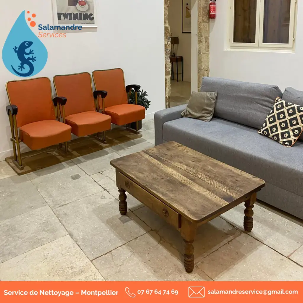 🏡 En location courte durée, un logement propre et bien préparé contribue à la satisfaction de vos voyageurs.Nous intervenons entre deux réservations pour assurer le ménage, remettre le logement en ordre et accueillir vos occupants dans les meilleures conditions.📍 Montpellier et ses alentoursBesoin d’un devis ? 👉 Remplissez notre formulaire : https://get.formulaire.info/form?p=6mRDr2zYOu contactez-nous directement :📞 07 67 64 74 69📧 salamandreservices@gmail.com#SalamandreServices #LocationCourteDuree #Airbnb #MenageAirbnb #Montpellier #NettoyageProfessionnel #LocationSaisonniere #RemiseEnEtat