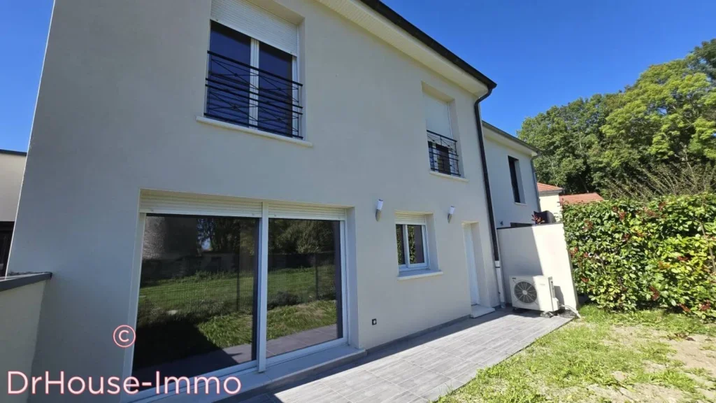 Maison à vendre 7 pièces de 140 m²