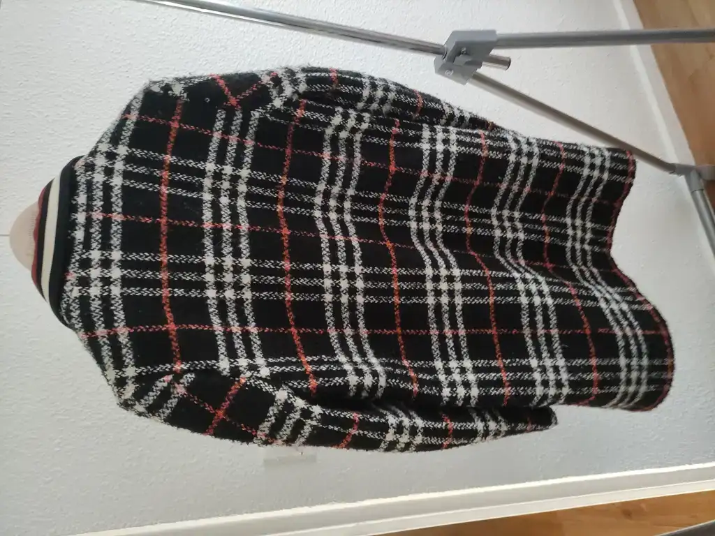 vends plusieurs vêtements femme de grandes marques