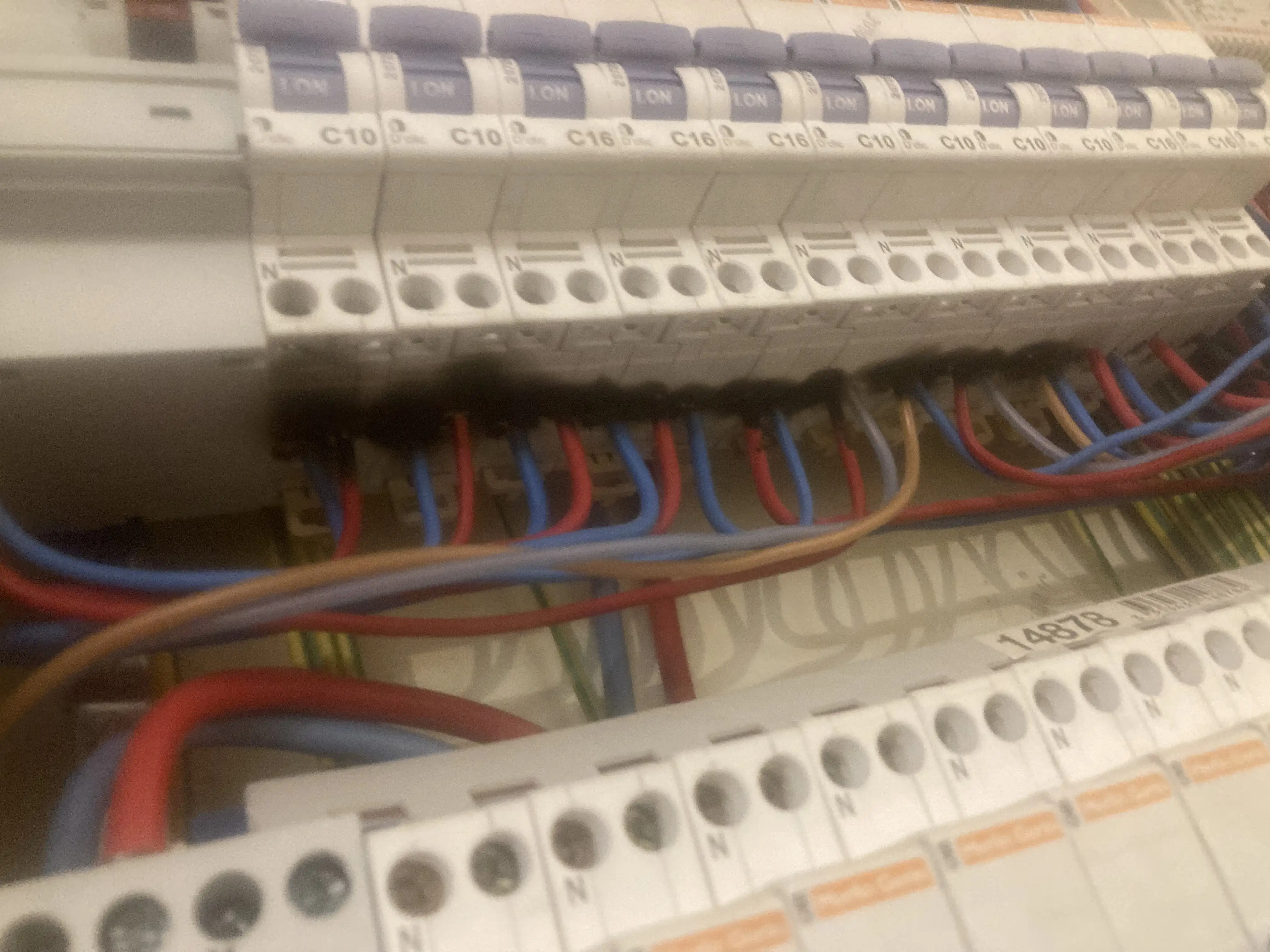 electricite-installation-mise-aux-normes - Maisons-Alfort