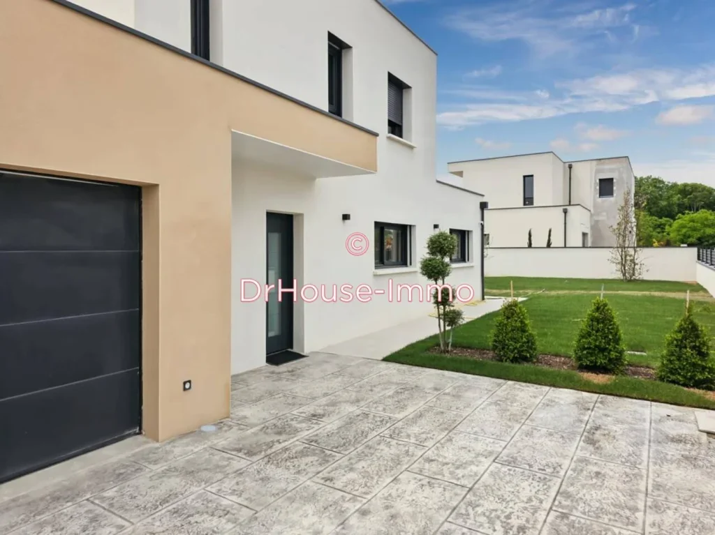 Maison à vendre 6 pièces de 144 m²
